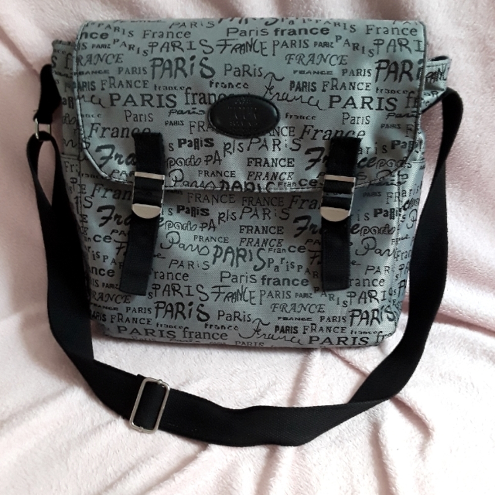 Paris messenger bag